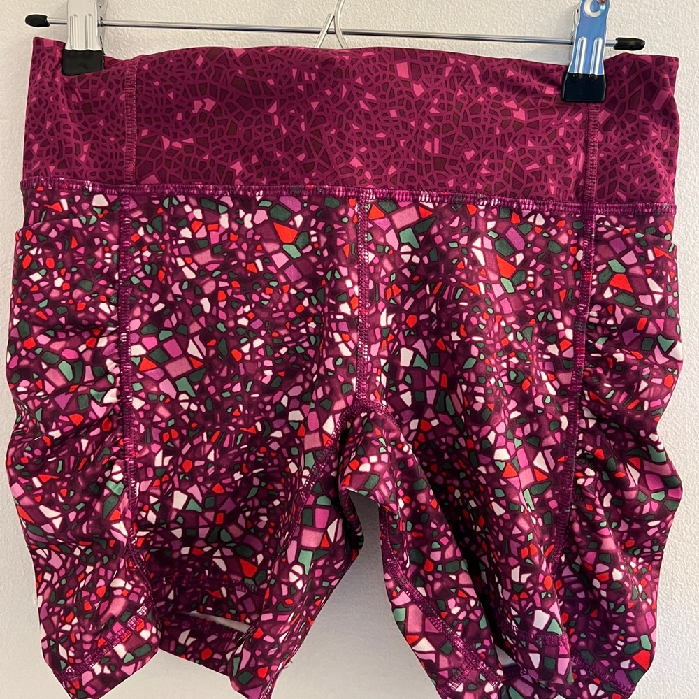 Lululemon Women’s Shorts Speed Track Short Paradise Geo Print Plum
